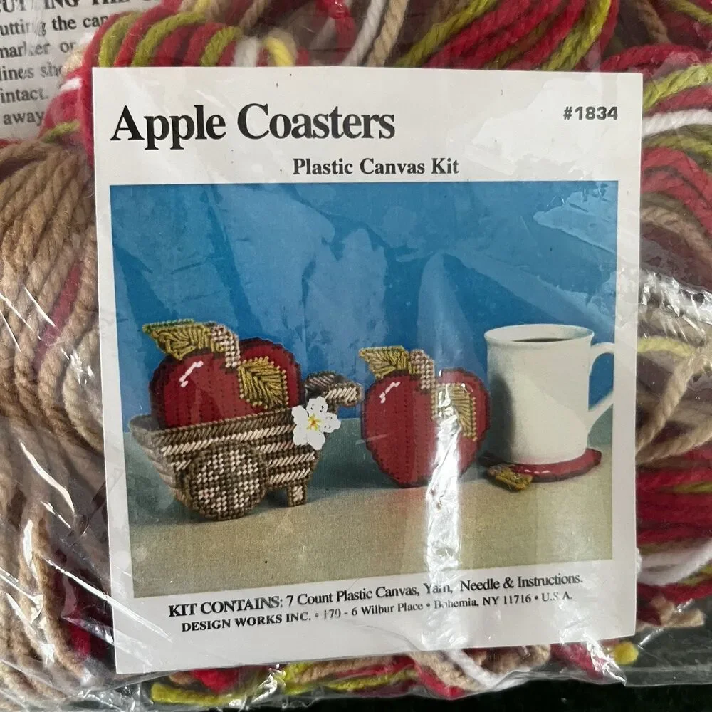 Design Works Apple Coasters Plastic Canvas Counted Cross Stitch Kit #1834